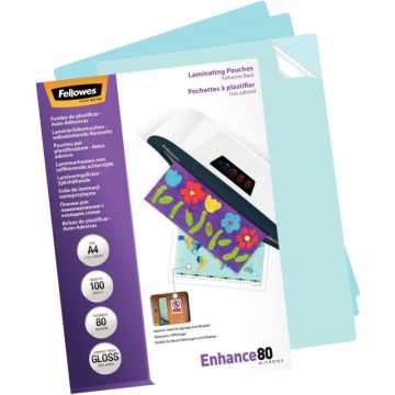Boite de 100 pochettes à plastifier format 21,6x30,3 cm pour document 21x29,7 cm. En polyester brillant épaisseur 80 microns par face. Avec dos adhésif
